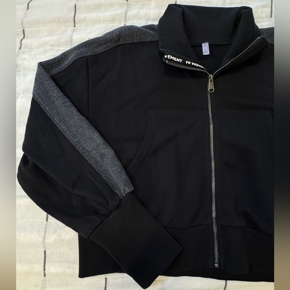 FP Movement Black High Jump Oversize Terry Zip-Up Track Jacket XS - Picture 13 of 16